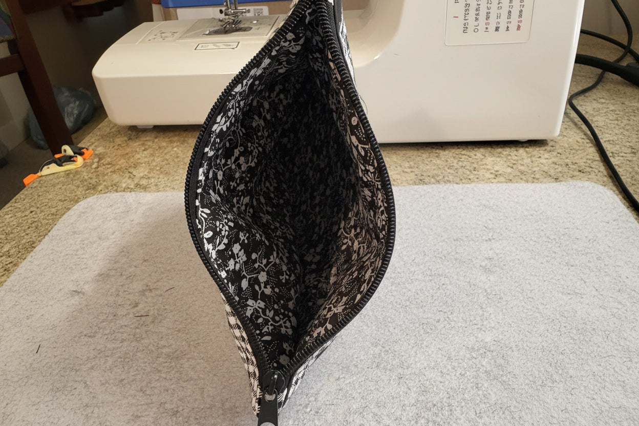 Tall zipper bag